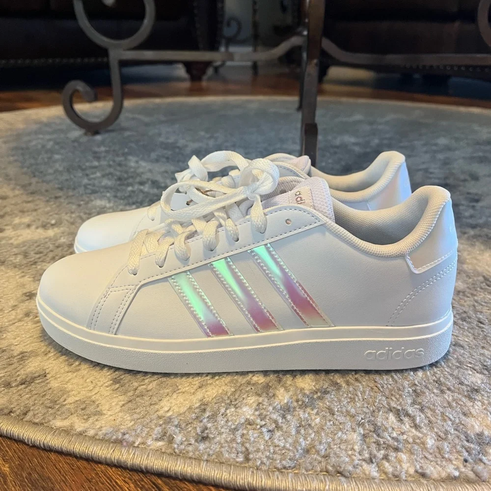 BNWT Kids Grand Court 2.0 Big Kid Sneakers Size 6.5 - Picture 3 of 7